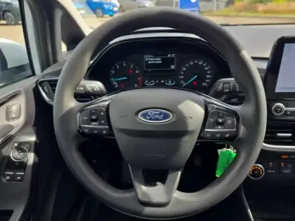 Photo 14 Ford Fiesta  1.0 EcoBoost 95ch Connect Business Nav 5p