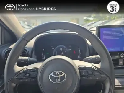 Photo 12 Toyota Yaris  116h Design 5p MC24
