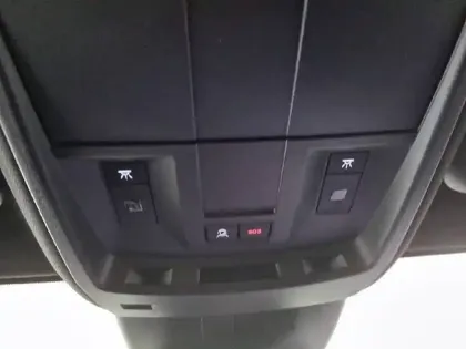 Photo 45 Peugeot 3008  Hybrid 136 e-DCS6