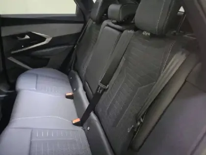 Photo 31 Peugeot 3008  Hybrid 136 e-DCS6