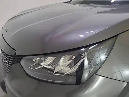 Photo 15 Peugeot 2008  PureTech 130 S&S EAT8