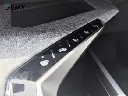 Photo 24 Peugeot 3008  Plug-in Hybrid 195 e-DCS7