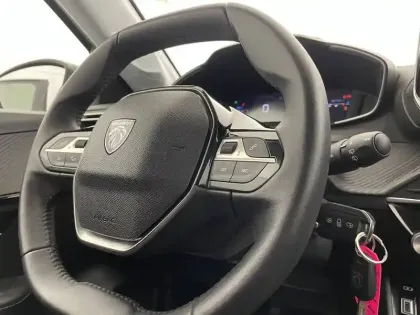 Photo 28 Peugeot 208  100 S&S BVM6