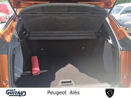 Photo 5 Peugeot 2008  PureTech 130 S&S EAT8