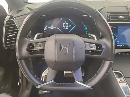 Photo 32 DS DS 7 DS7 Crossback Hybride E-Tense 300 EAT8 4x4