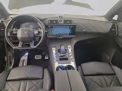 Photo 31 DS DS 7 DS7 Crossback Hybride E-Tense 300 EAT8 4x4