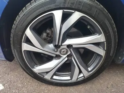 Photo 5 Renault Clio  TCe 140 - 21