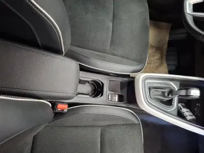 Photo 33 Renault Clio  E-Tech 140 - 21