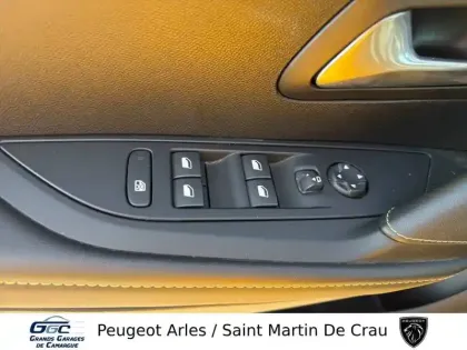 Photo 11 Peugeot 208  Electrique 50 kWh 136ch
