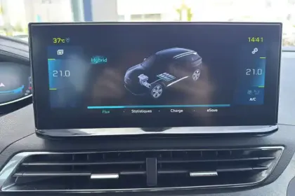 Photo 20 Peugeot 3008  Hybrid 225 e-EAT8