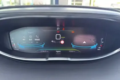 Photo 17 Peugeot 3008  Hybrid 225 e-EAT8