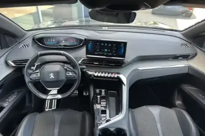 Photo 15 Peugeot 3008  Hybrid 225 e-EAT8