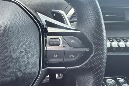 Photo 26 Peugeot 3008  Hybrid 225 e-EAT8