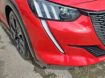 Photo 15 Peugeot 208  BlueHDi 100 S&S BVM6
