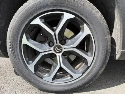 Photo 12 Citroën C3 Aircross  PureTech 110 S&S BVM6
