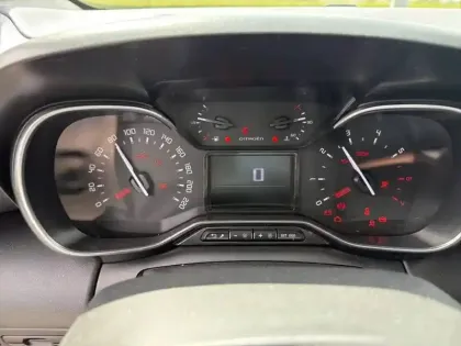 Photo 9 Citroën C3 Aircross  PureTech 110 S&S BVM6