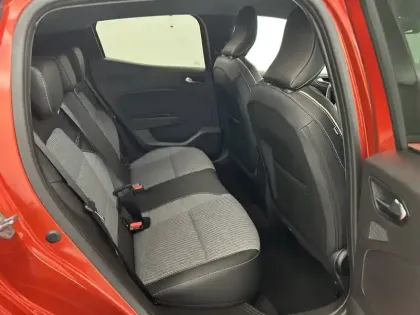 Photo 24 Renault Clio  E-Tech full hybrid 145 ch GSR2