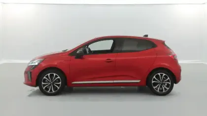 Photo 10 Renault Clio  E-Tech full hybrid 145 ch GSR2