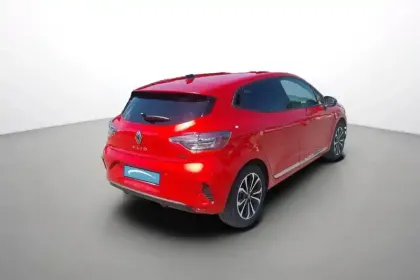 Photo 5 Renault Clio  E-Tech full hybrid 145 ch GSR2