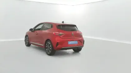 Photo 11 Renault Clio  E-Tech full hybrid 145 ch GSR2