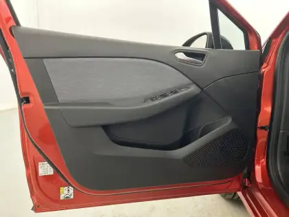 Photo 19 Renault Clio  E-Tech full hybrid 145 ch GSR2