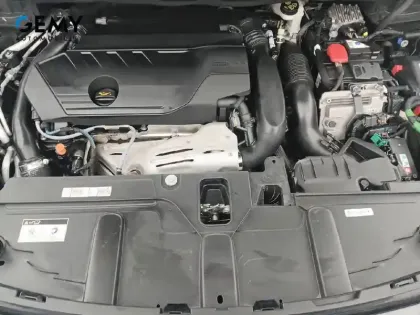 Photo 11 Peugeot 3008  Hybrid 225 e-EAT8