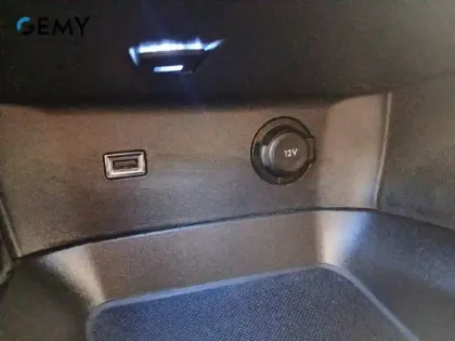 Photo 19 Peugeot 3008  Hybrid 225 e-EAT8