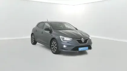 Photo 17 Renault Megane Mégane IV Berline Blue dCi 115 - 21N