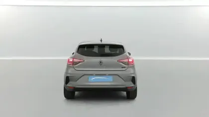 Photo 12 Renault Clio  E-Tech full hybrid 145 ch GSR2