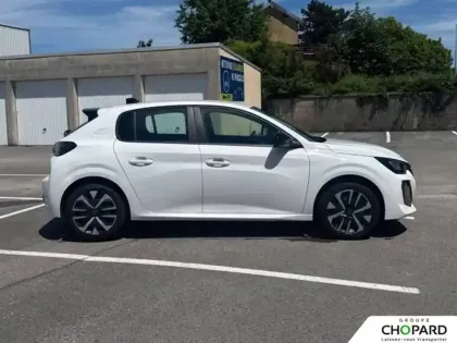 Photo 35 Peugeot 208  Hybrid 100 e-DCS6