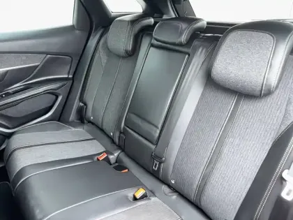 Photo 13 Peugeot 3008  1.6 BlueHDi 120ch S&S BVM6