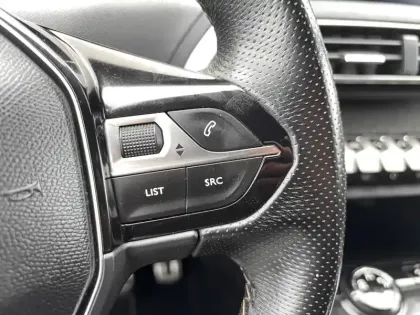 Photo 37 Peugeot 3008  1.6 BlueHDi 120ch S&S BVM6