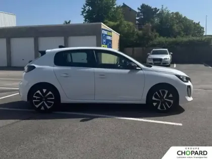 Photo 35 Peugeot 208  Hybrid 100 e-DCS6