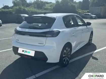 Photo 30 Peugeot 208  Hybrid 100 e-DCS6