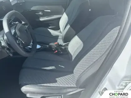 Photo 10 Peugeot 208  Hybrid 100 e-DCS6