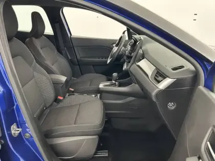 Photo 13 Renault Captur  E-Tech full hybrid 145 ch