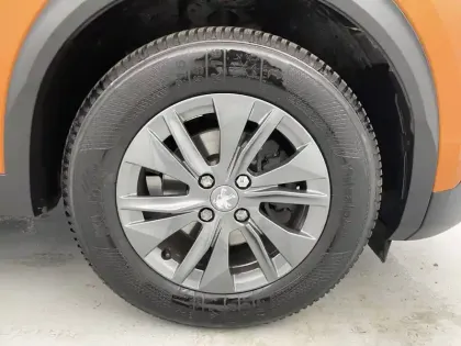 Photo 34 Peugeot 2008  BlueHDi 110 S&S BVM6