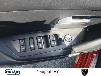Photo 11 Peugeot 308  PureTech 130ch S&S EAT8