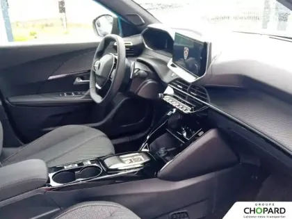 Photo 12 Peugeot 2008  Hybrid 145 e-DCS6