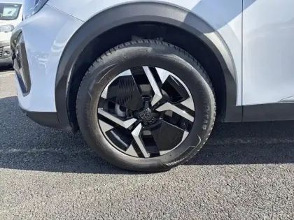 Photo 14 Peugeot 2008  PureTech 130 S&S EAT8 Allure