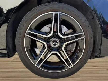 Photo 10 Mercedes Classe A 250 e Hybrid EQ AMG Line