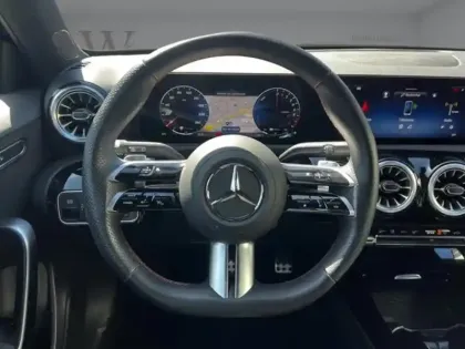 Photo 13 Mercedes Classe A 250 e Hybrid EQ AMG Line