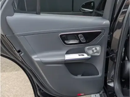 Photo 19 Mercedes GLC 300 e  Hybrid EQ 4MATIC