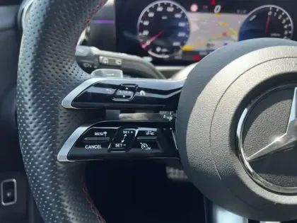Photo 14 Mercedes Classe A 250 e Hybrid EQ AMG Line
