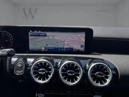Photo 16 Mercedes Classe A 250 e Hybrid EQ AMG Line