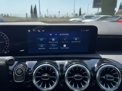 Photo 17 Mercedes Classe A 250 e Hybrid EQ AMG Line