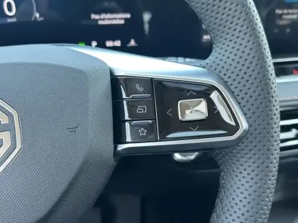 Photo 15 Mg EHS 1.5L 272ch  PHEV Luxury