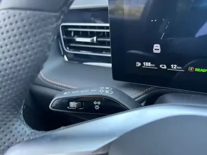 Photo 13 Mg EHS 1.5L 272ch  PHEV Luxury