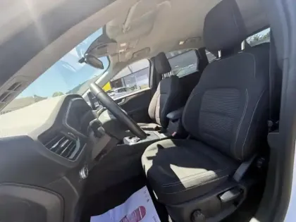 Photo 9 Ford Kuga  2.5 Duratec 190ch FHEV E85 Titanium BVA
