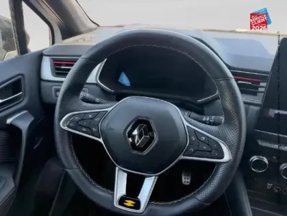 Photo 11 Renault Captur  1.6 E-Tech hybride 145ch RS Line